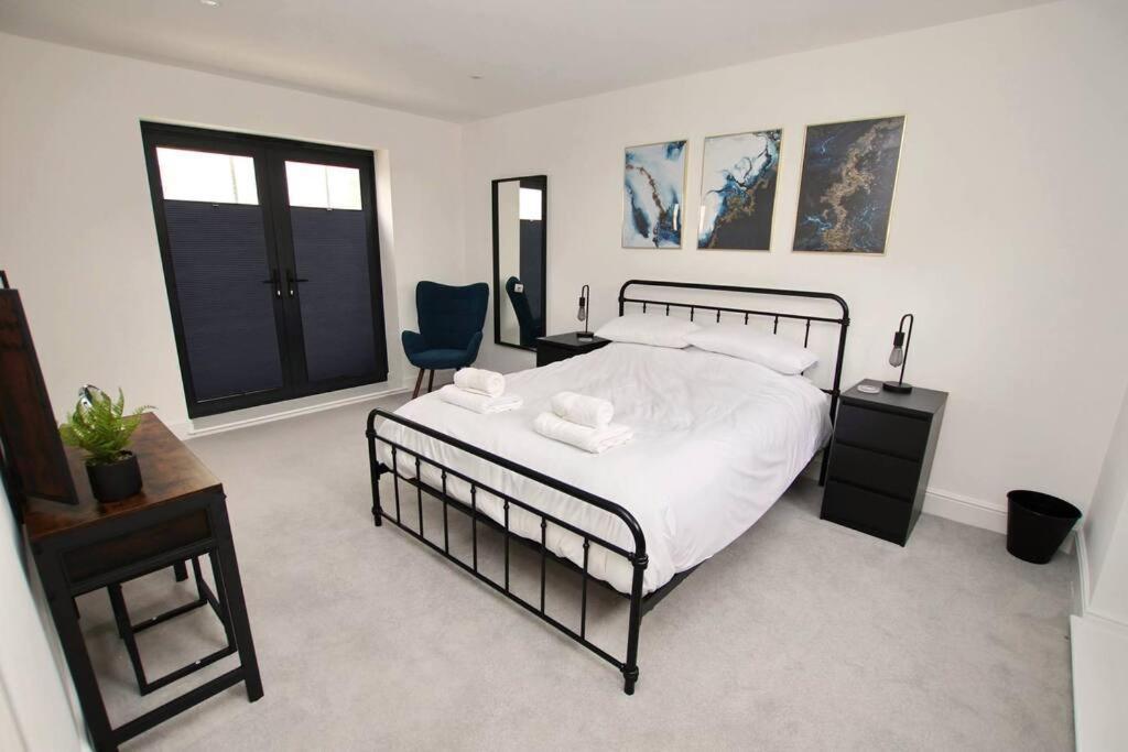 Modern For Contractors & Small Groups By Stones Throw - Free Parking - Sea View Вётинг